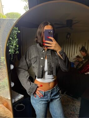 Women's Cropped Black Denim Jacket - Versatile Washed Style
